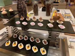 -上海浦东假日酒店逸庭咖啡厅