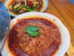 水泊毛肚-弓虽昌焖烧鸡(大竹林店)