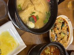 -三鞭一花·独一处·元英砂锅(海光寺店)
