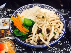 -蜗牛小馆醉乡民谣云南菜(惠新西里店)