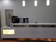 -奔驰上海利星(七宝店)