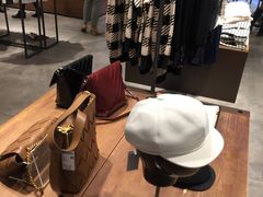 -URBAN REVIVO(大信新都汇店)