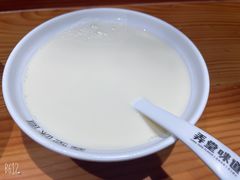 -弄堂咪道-饭香·面香·馄饨香(兴梅店)