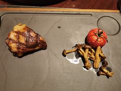 -恰餐厅及酒吧 CHAR Bar & Grill (北京丽都皇冠假日店)