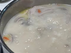 -煲王粤菜餐厅(中侨中心店)