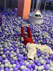 -嗨贝天地亲子乐园 · 生日派对·VR对战(万象城店)