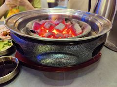 -围炉肉舍•炭烤活鳗•丹东海鲜烤肉(步行街店)