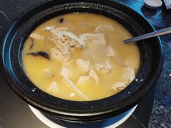 -荣誉海鲜酒楼(海湾店)