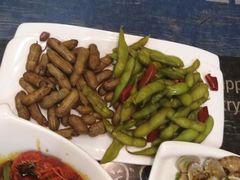 -扒虾小妹儿麻辣海鲜(宏图街店)