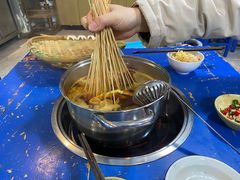 -马路边边麻辣烫(世纪金源店)