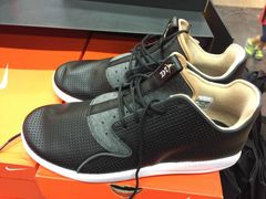 -NIKE上海青浦换季优惠店