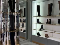-STUART WEITZMAN(静安嘉里中心店)