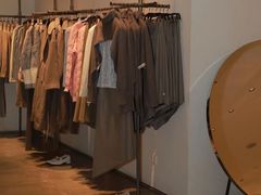 -URBAN REVIVO(七宝领展广场店)