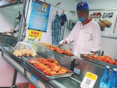 -老东镇啤酒屋海鲜加工·蒸汽海鲜·海鲜烧烤(台东店)