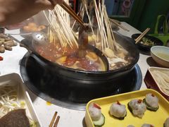 -钢管厂五区小郡肝串串香(奥克斯广场锦城万达店)