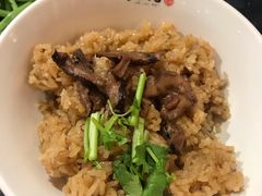 -呷七碗(新北淡水店)