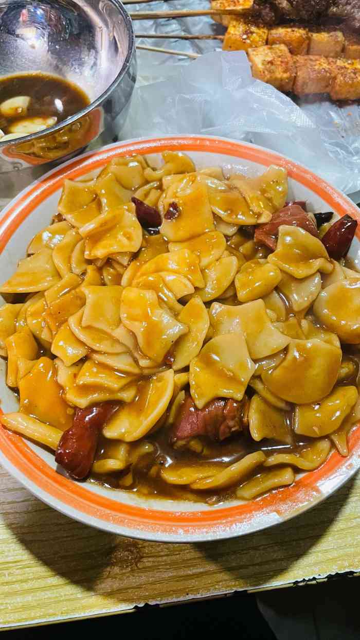 老姚肥肠面烧烤(公元时代城店)-"一直听说太原的肥肠面很好吃,一直没