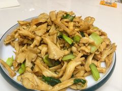 -何适山庄 ·可团建(水长城P2停车场店)