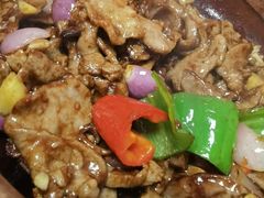 生啫牛舌-天宝食坊·啫啫煲大排档(西华路店)