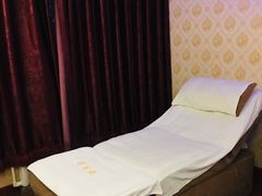 -东方亮足道(中国红街店)