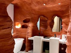 -幸栖洞穴设计酒店(成都春熙路店)