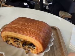 -VERIE BAKEHOUSE