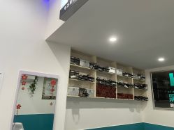 -黑奥秘脱发白发中心