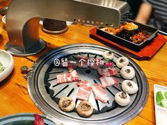 -草家酱蟹炭火烤肉店(珲春南路一店)