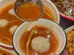 -洪霞餐馆·川菜·鲜货现炒(两江春城店)