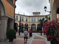 -佛罗伦萨小镇广佛名品奥特莱斯(疏港路店)