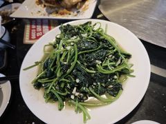 -三亚火车头万人海鲜广场