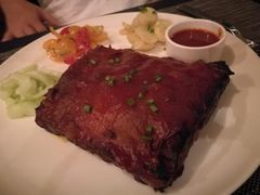 猪肋排-WOLFGANG PUCK KITCHEN & BAR(迪士尼小镇店)