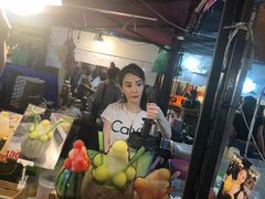 -滨海尚泰美食广场