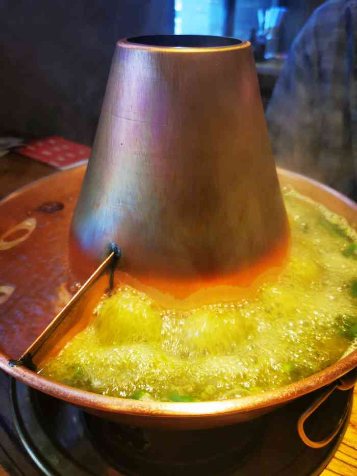 铁瓷涮肉(良乡西潞店)-"过了饭点儿才去的 店里没几桌用餐的.但.