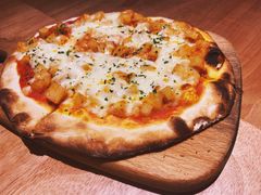 酸辣藕丁鮸鱼饼披萨-osteria pelecanus鹈鹕野餐(滨江星耀店)