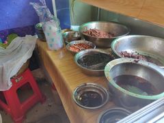 -灵山卢梅燕粉店