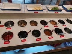 -钢管厂五区小郡肝串串香火锅(梅川路店)