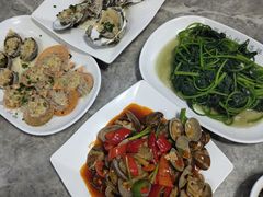 -四川小胡子海鲜(丁村万人海鲜广场店)