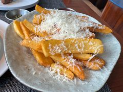 -MONICH牛排融合餐厅(和义大道购物中心店)