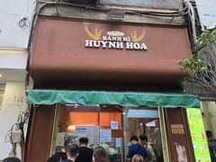 -Bánh Mì Huynh Hoa