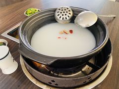 -鸿渡渔庄·特色鸭咀鱼