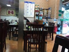 大堂-伊清斋牛肉面(华佗路店)