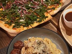 -Common Table · Brunch & Coffee