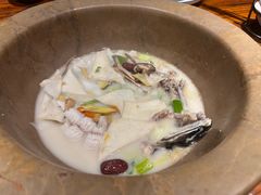-滇香肴·云南菜蒸汽石锅鱼(云南北路店)