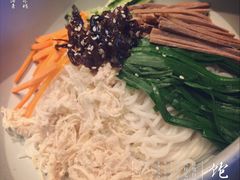 -云海肴·汽锅鸡·云南菜(天山百盛优客店)