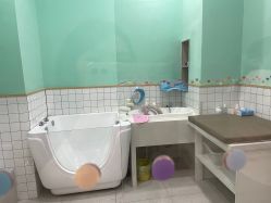 -Pony Baby宝尼婴幼儿游泳SPA馆