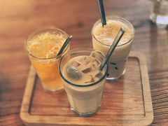 -Common Table · Brunch & Coffee