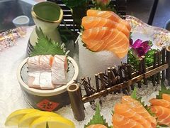 -何氏海产海鲜餐厅(体育中心店)