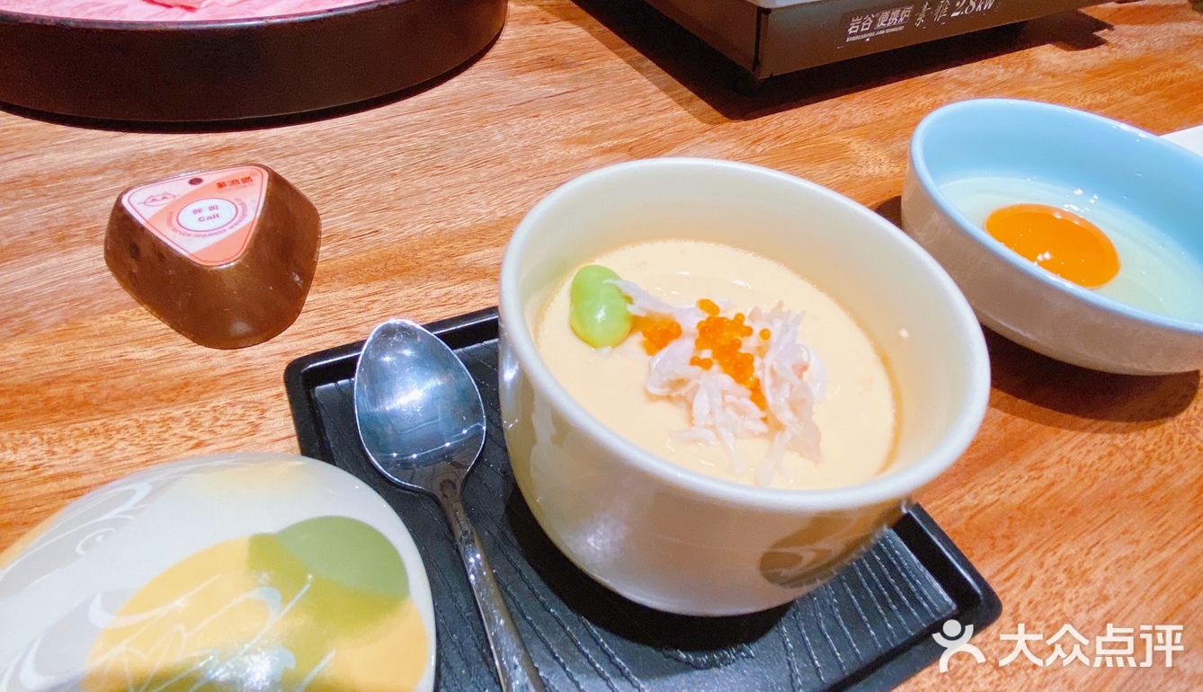 天津日料馆的蓝鳍金枪和帝王鲑