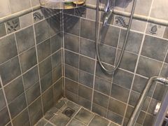 -轻住·悦享酒店(成都太平园地铁站店)